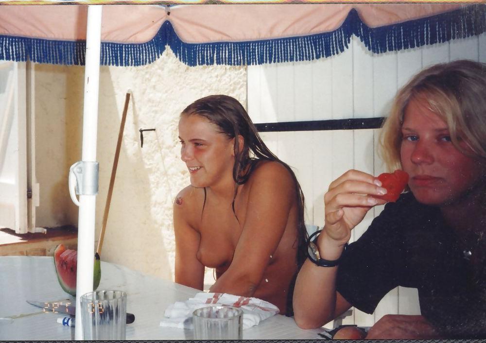 25P Show Your Tits 115