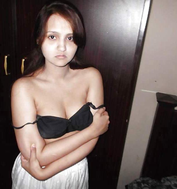 25P Indian Pregnent Couple