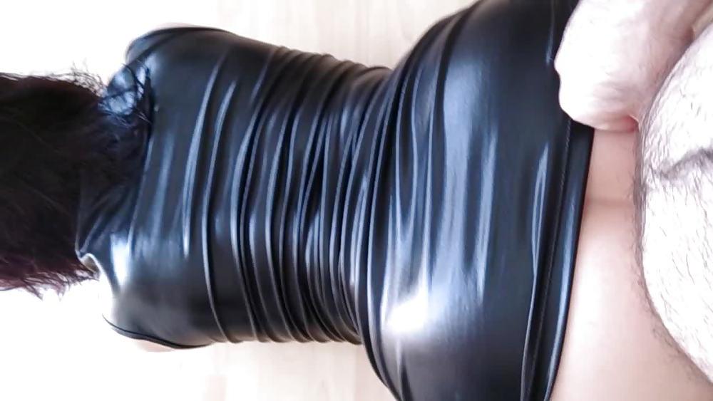 14P Latex Domina