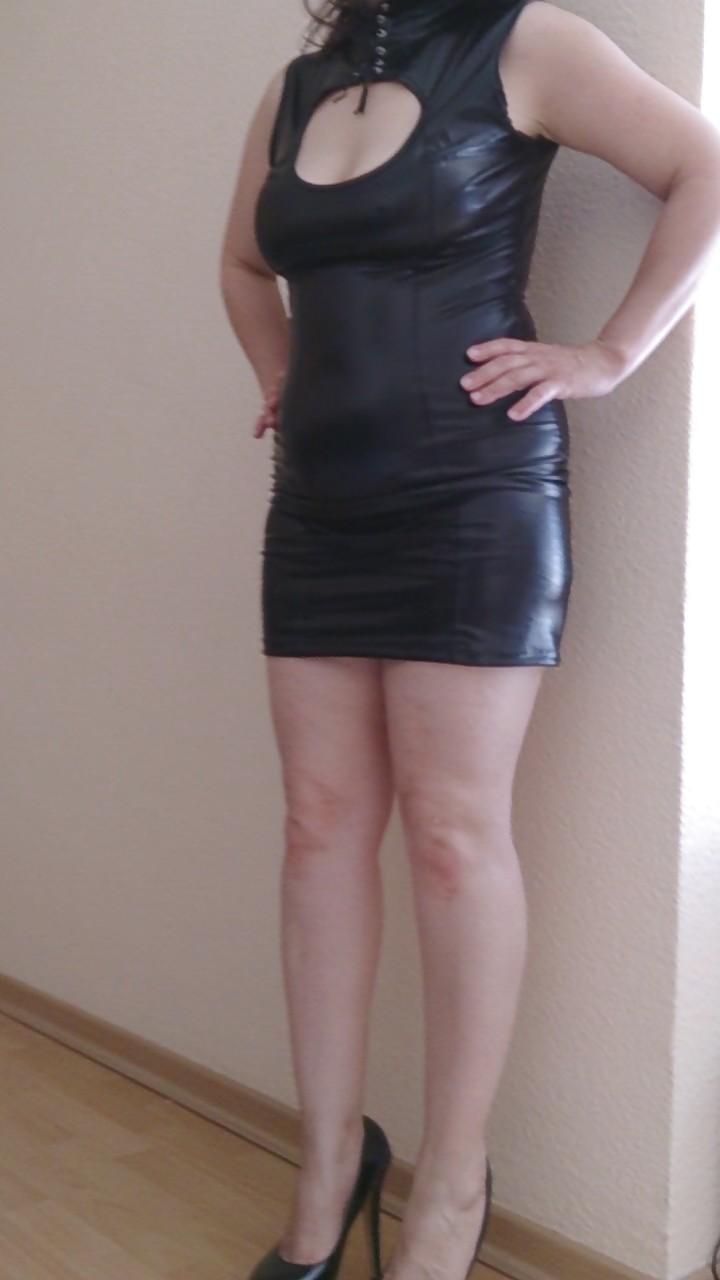 14P Latex Domina