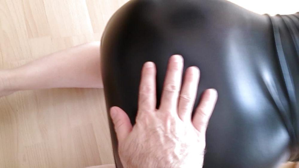 14P Latex Domina
