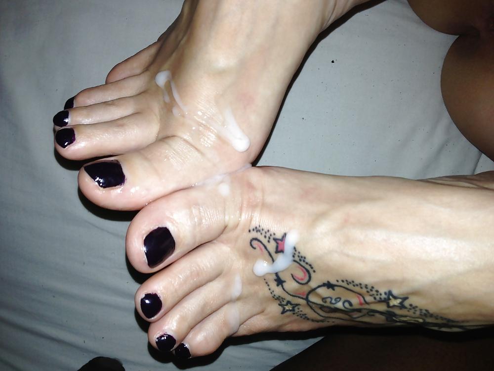 9P Mmmm my cum over jaynes feet nuff said
