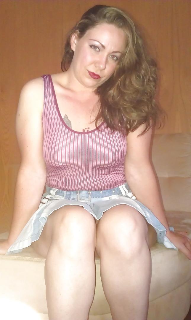 15P Married Mom MILF Housewife Webslut