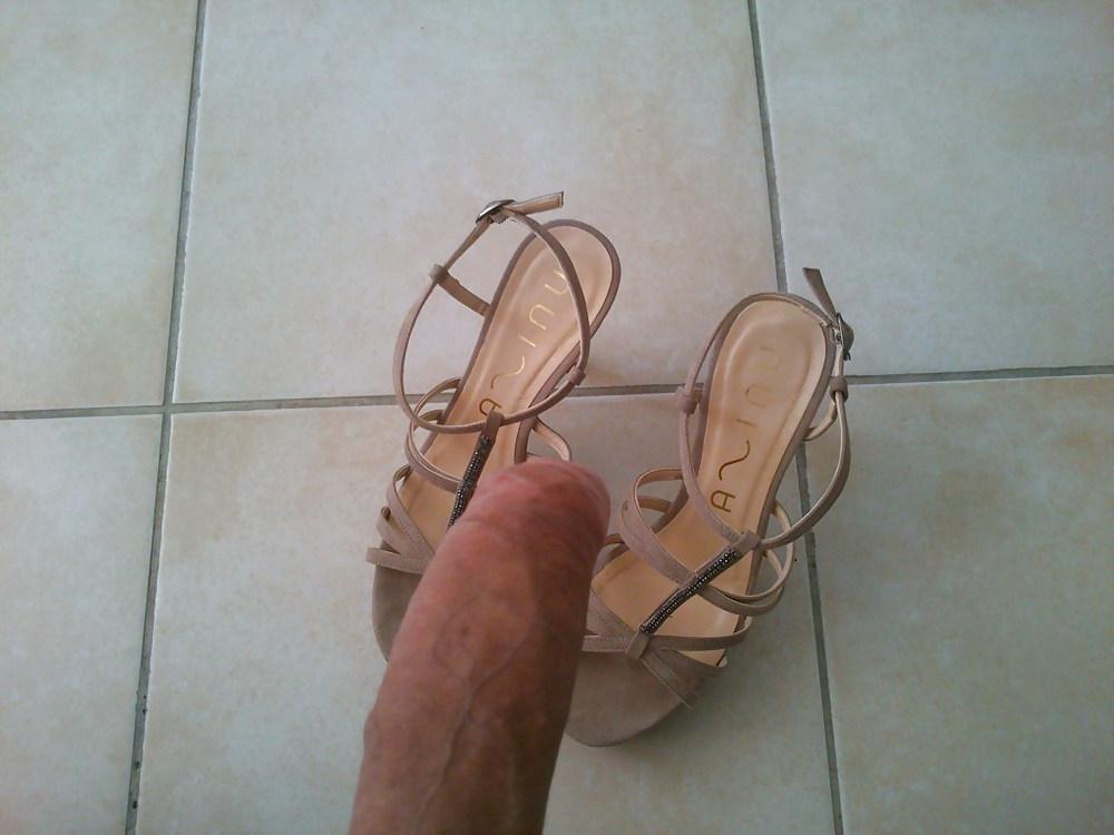 8P Shoejob sans ejac Sandales Unisa 