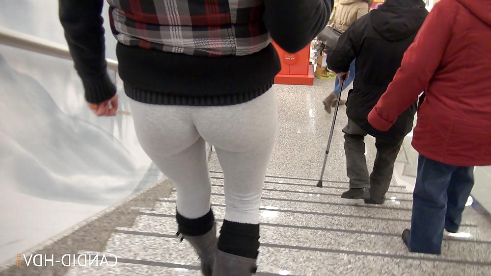 8P Candid teen in grey tight leggings