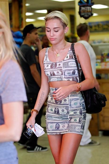 5P Miley Cyrus Sexy short skirt shopping in L.A. July 2013