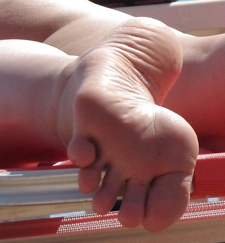 25P Beach candids 6
