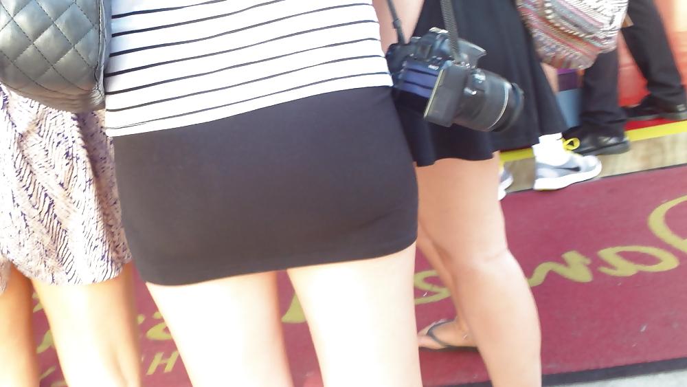 25P Sexy teen butts & ass in short skirts 
