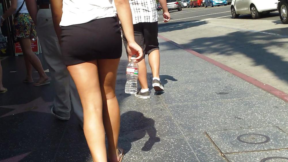 25P Sexy teen butts & ass in short skirts 