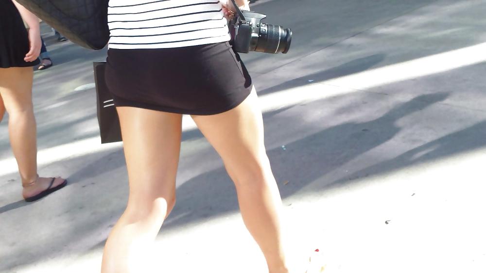 25P Sexy teen butts & ass in short skirts 