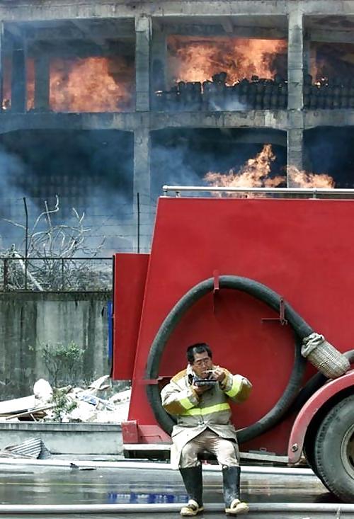 25P Submit Your Own Caption 7