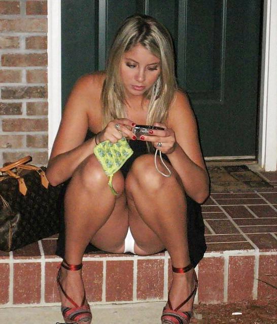 25P Beautiful Upskirt 16 by Voyeur TROC