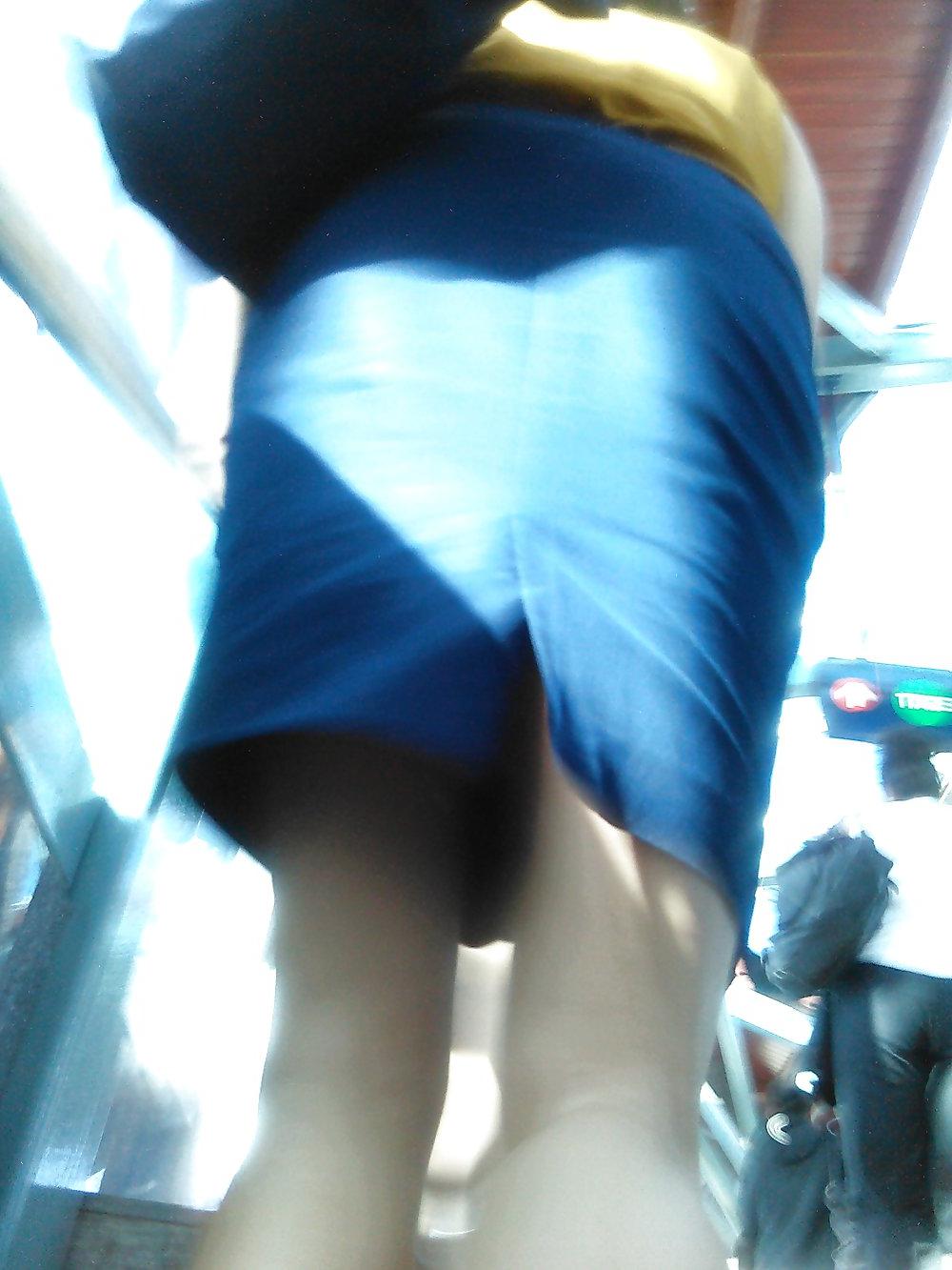 25P Voyeur 2 - Summer finally here!