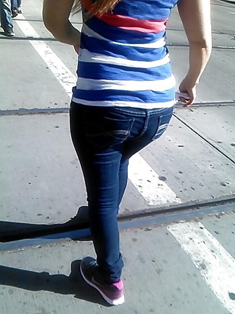 25P Voyeur 2 - Summer finally here!