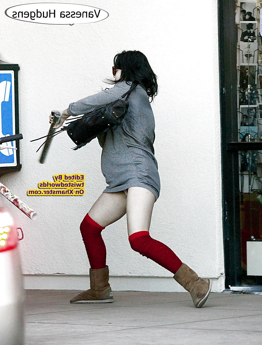 25P Celeb oops, upskirts & Cameltoes 9 By twistedworlds