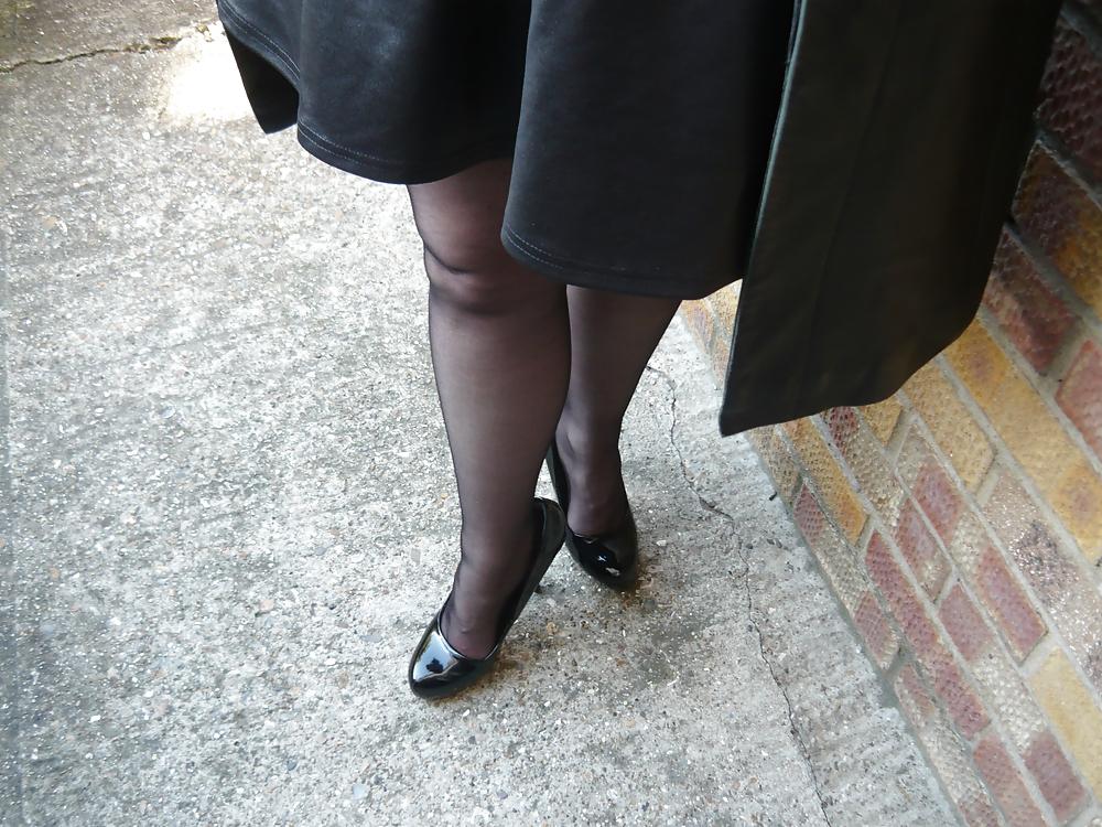 25P Shoe Fun # 3 (On the move) 