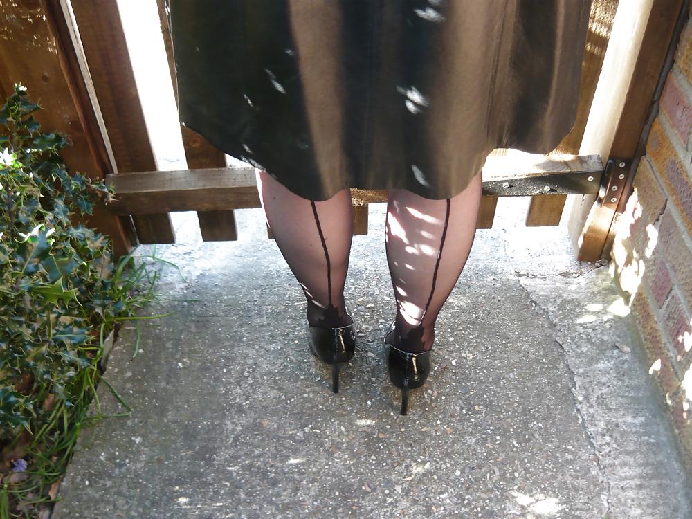 25P Shoe Fun # 3 (On the move) 
