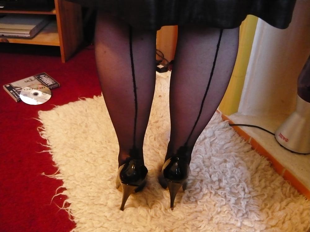 25P Shoe Fun # 3 (On the move) 