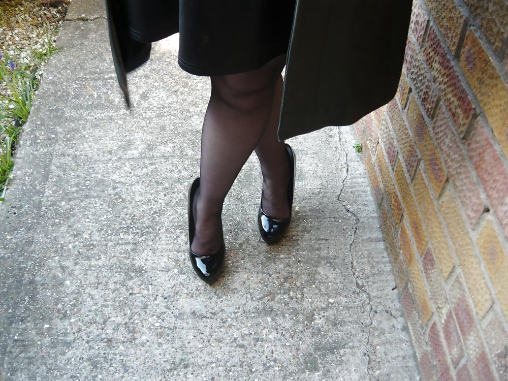 25P Shoe Fun # 3 (On the move) 