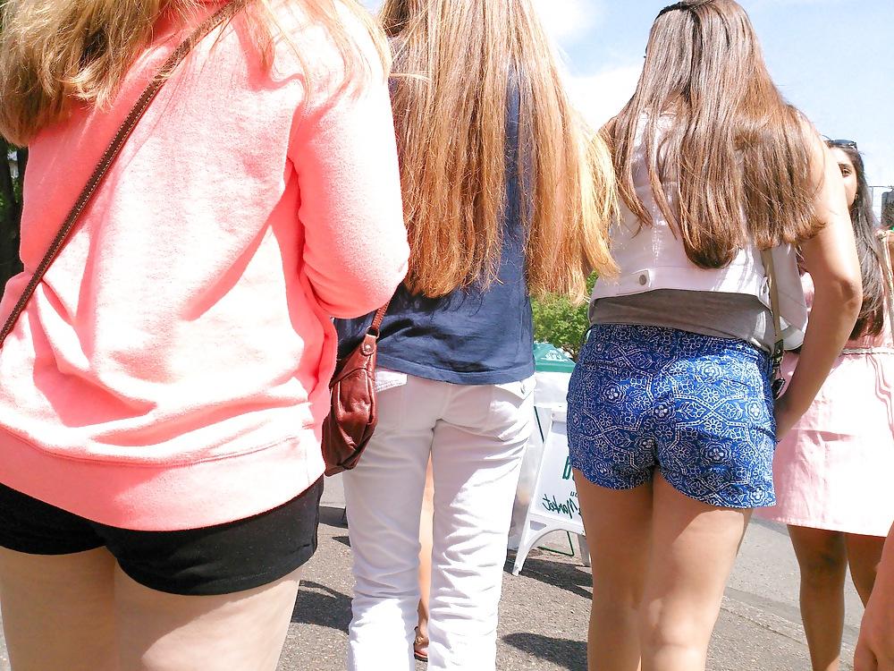 24P Voyeur Chicks 10 - More Street Girls