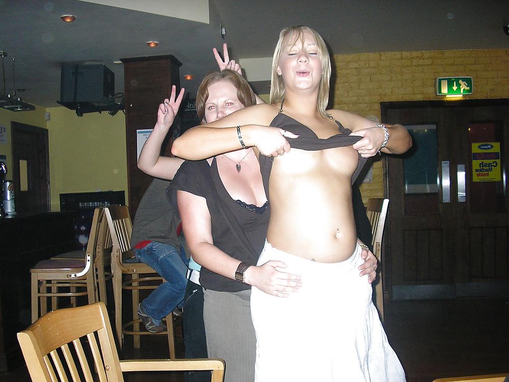 25P Show Your Tits 69
