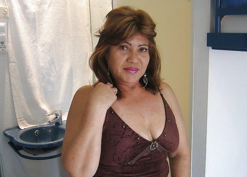 15P Mature in hotel
