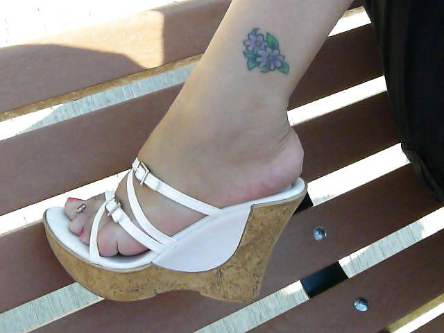 6P Nude feet