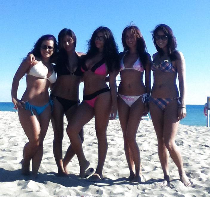 25P Real Canadian Cutie with Friends at the Cottage 