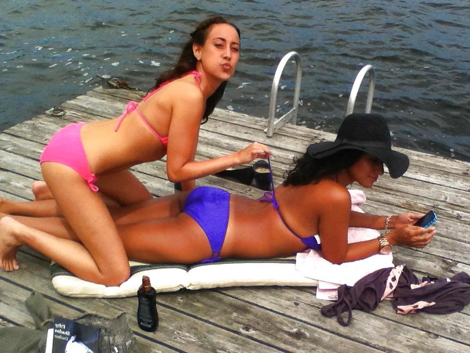 25P Real Canadian Cutie with Friends at the Cottage 