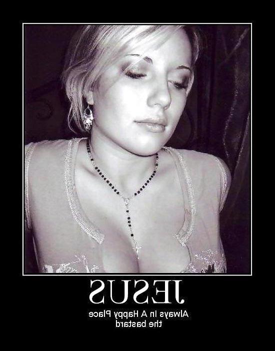 25P Sexy Demotivational Posters