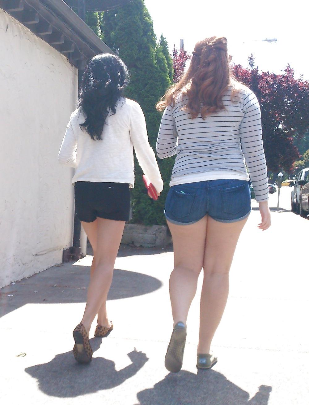 11P Voyeur Fun 5 - Street Ass