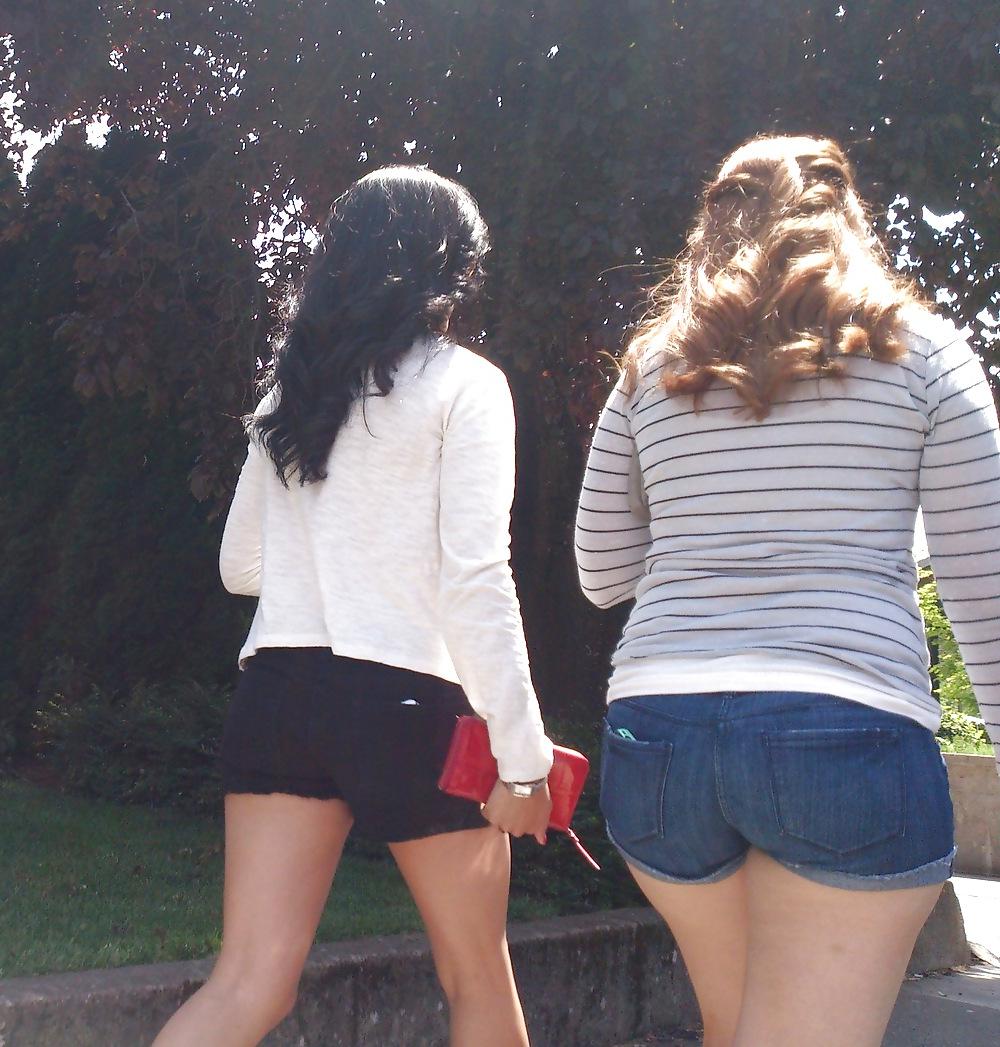 11P Voyeur Fun 5 - Street Ass