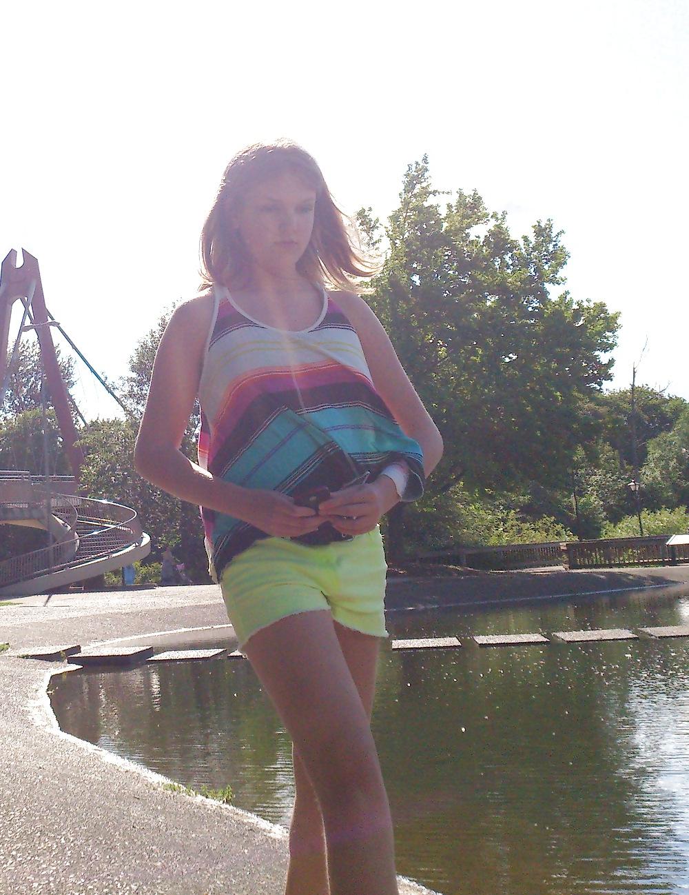 10P Voyeur Fun 6 - More Street Ass