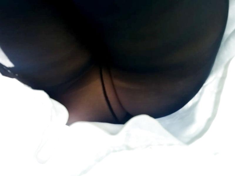 12P More Shopping Upskirts