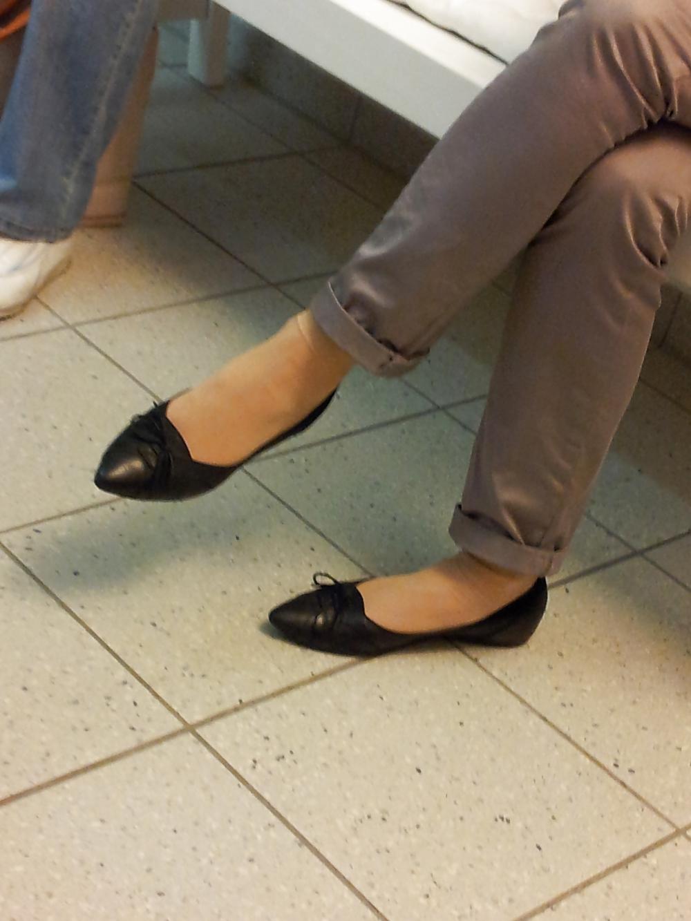 7P Candid girl feet ballerinas flats shoes
