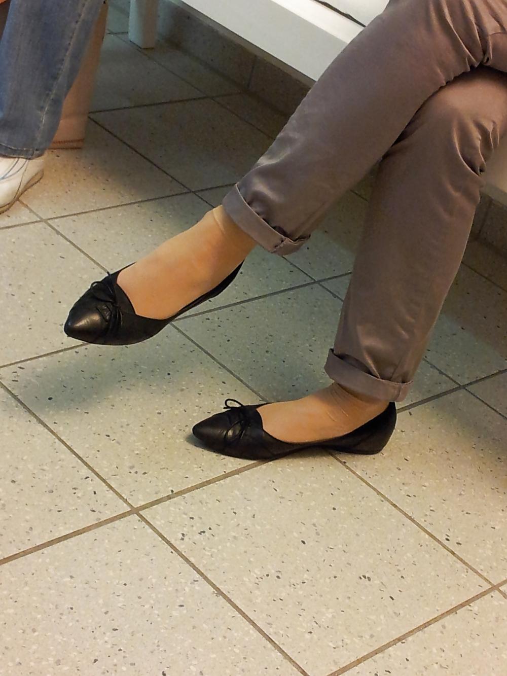 7P Candid girl feet ballerinas flats shoes