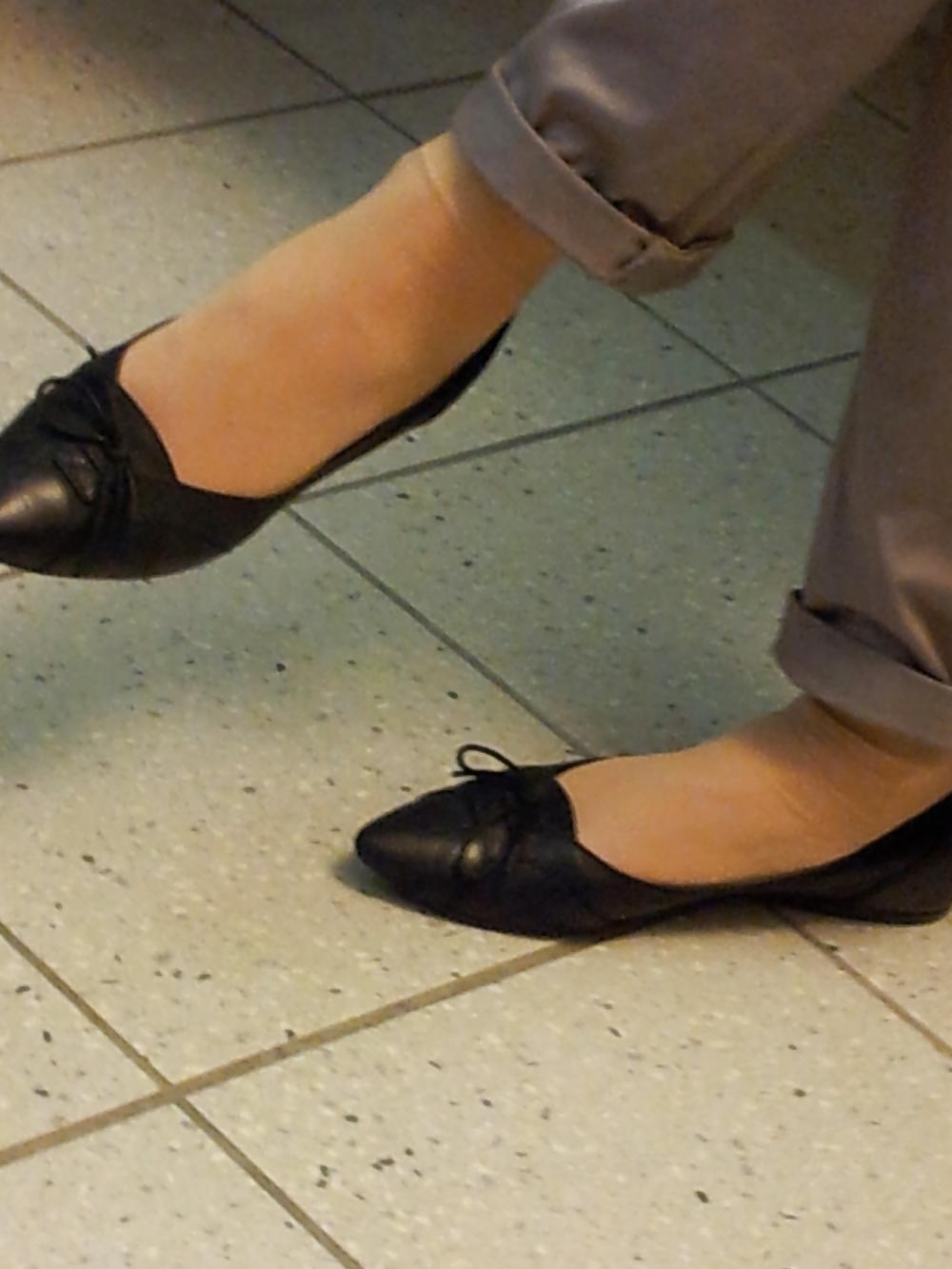 7P Candid girl feet ballerinas flats shoes