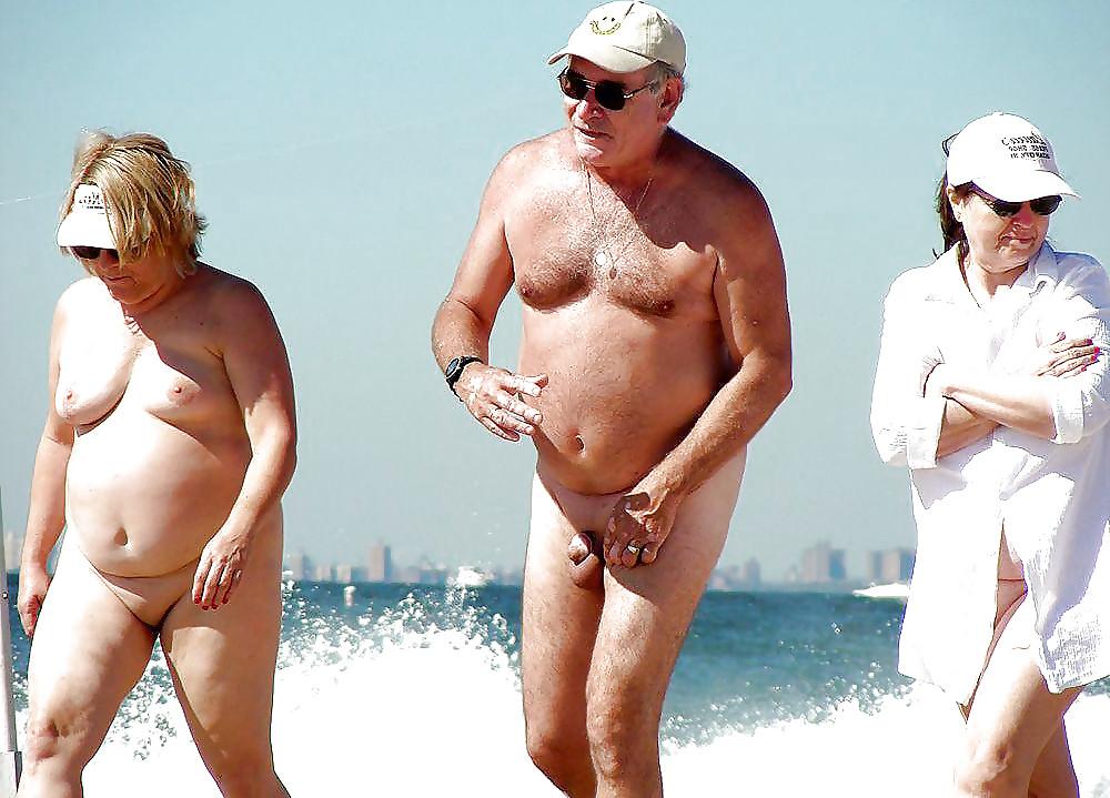 24P Mature couple 2.