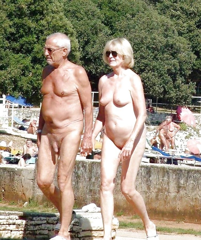 24P Mature couple 2.