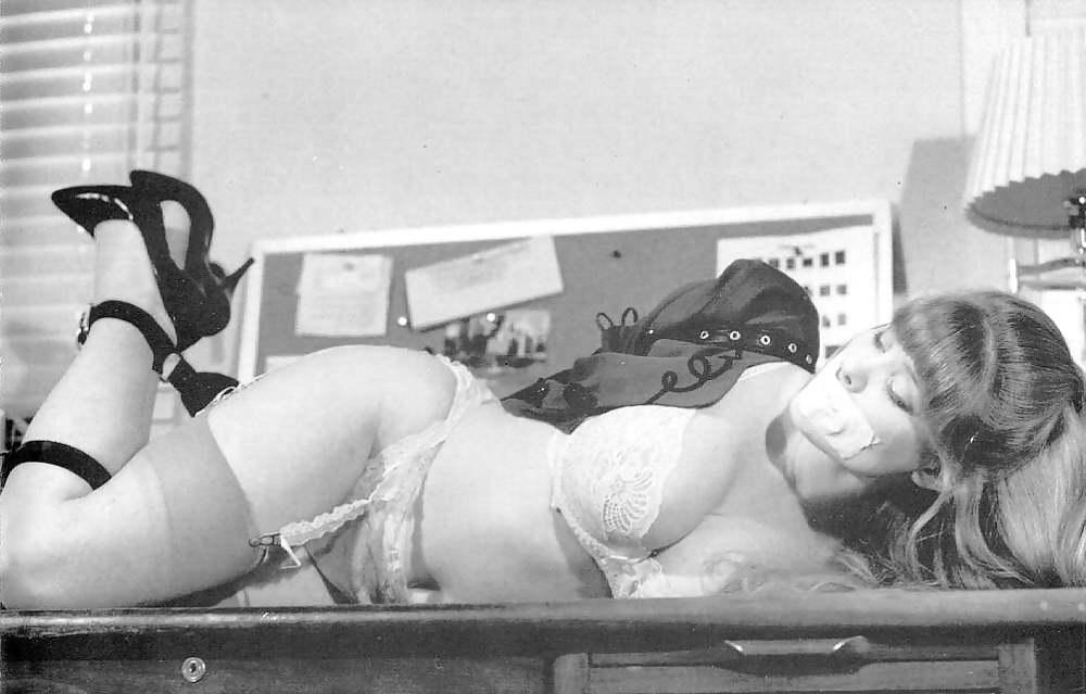 25P Vintage redhead Darla is a bit tied up