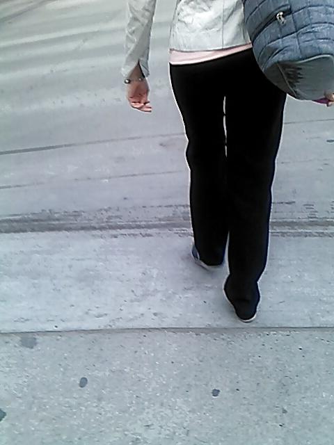 25P Voyeur - random asses and a redhead babe