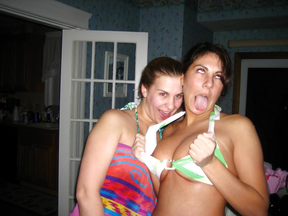 25P Show Your Tits 98