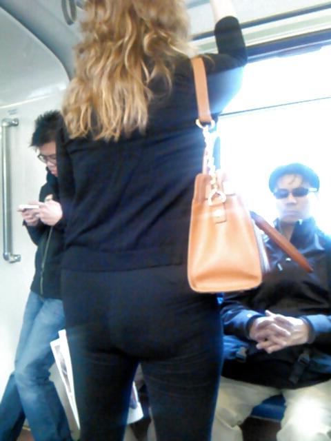 25P Voyeur 4 - not technically upskirt, but...