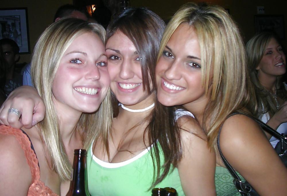 25P Cute Chick Perfect Tits