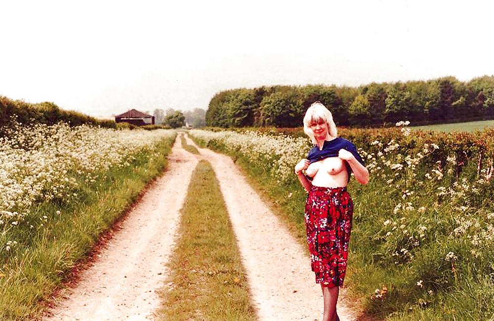 25P The Best of Exposed Gloucester Wife Kay