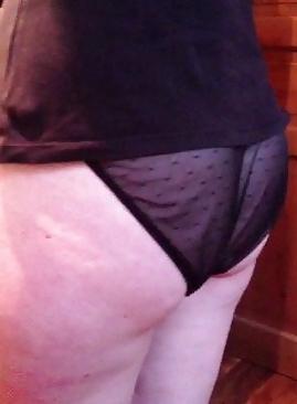 7P Wife with transparent black pantie and pad. Hidden cam pics