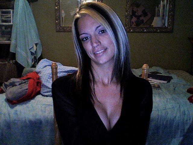 24P Cute milf with perfect rack