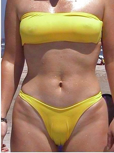 25P Beautiful Camel Toe Babes 2 by TROC