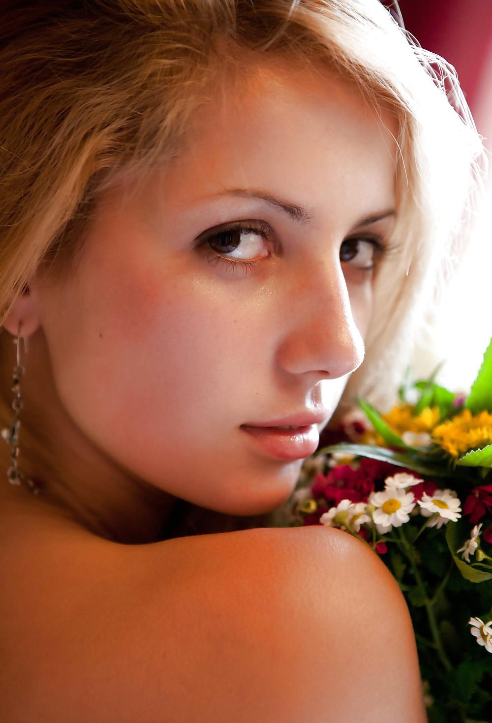 19P Perfect Teen Model
