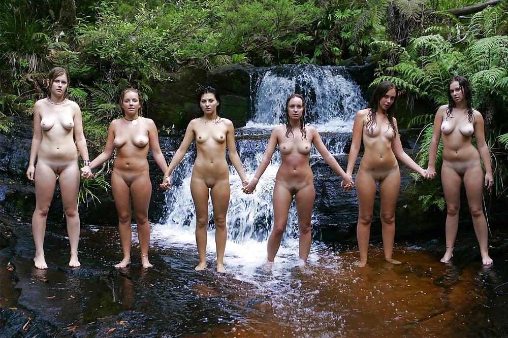 24P Group Of Girls Set 2